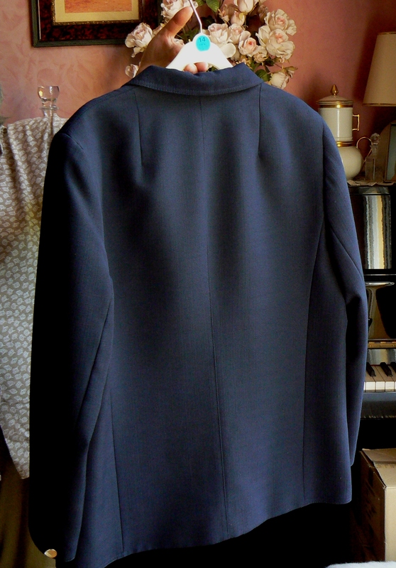 P2040272  veste bleue.JPG
