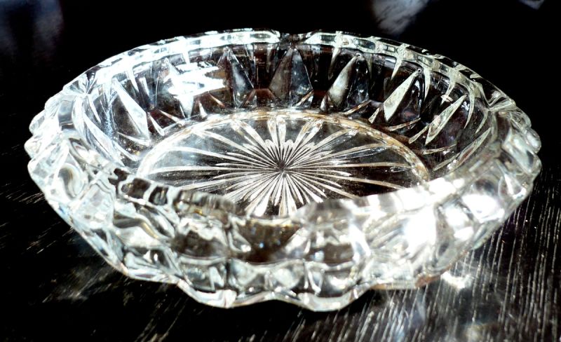 P3040744 cendrier verre 15cm 3e.jpg